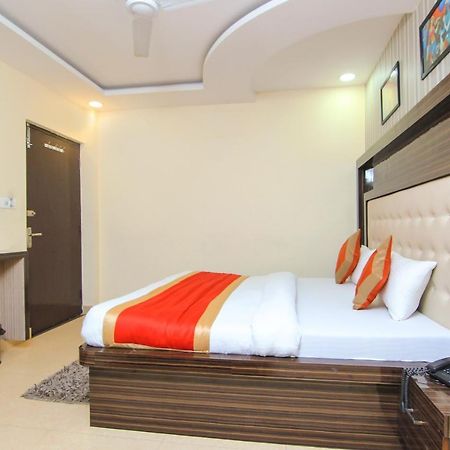 Oyo 8883 Hotel Comfort Zone Lucknow Exterior foto