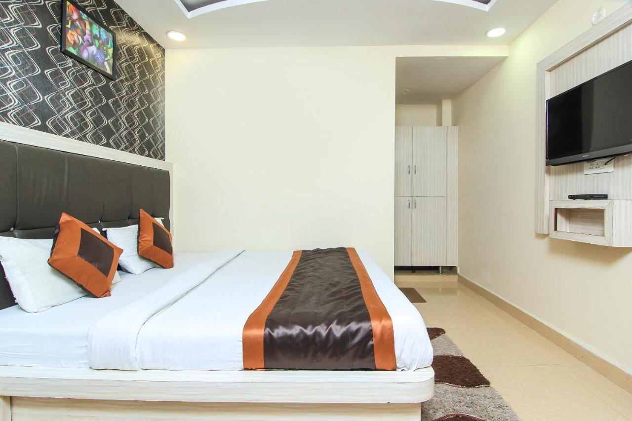 Oyo 8883 Hotel Comfort Zone Lucknow Exterior foto